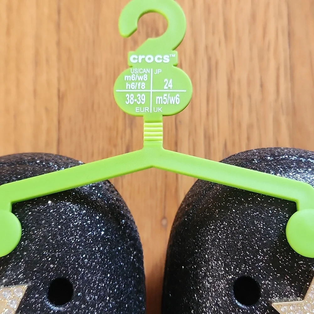 NWT Crocs Black and White Disco Glitter Fuzzy Clogs M6/W8 - Picture 3 of 6